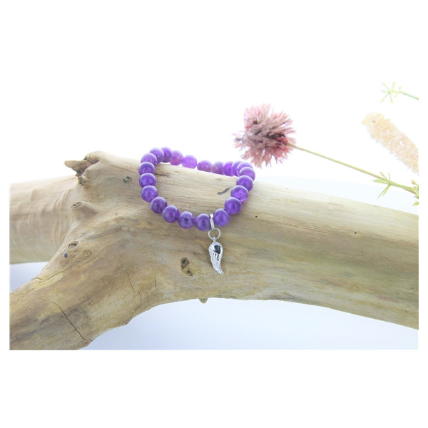 Bracelet Améthyste Perles rondes 8 mm et Breloque Aile d'ange
