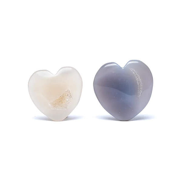 Agate pierre du soucis forme coeur avec cristallisation -- ± 4-6 cm