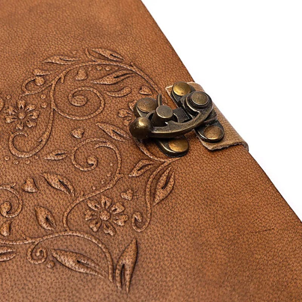 Carnet de note Cœur avec couverture en cuir synthétique -- 250g； 18x13 cm