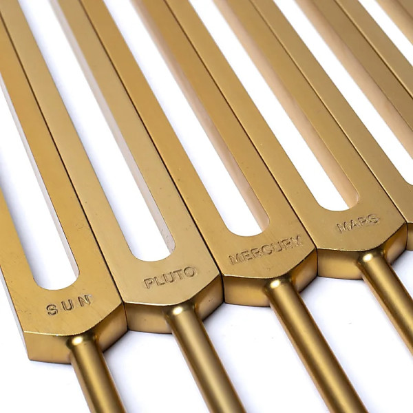 Set diapasons Cosmic Octave dorés non pondérés -- 59x32cm