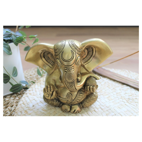 Statuette Ganesh assis en Laiton doré mat 14 cm