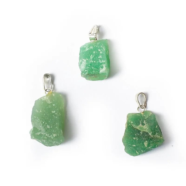 Pendentif pierre précieuse quartz vert brute -- ±3.5cm