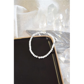 Bracelet Magnésite Perles rondes 4 mm