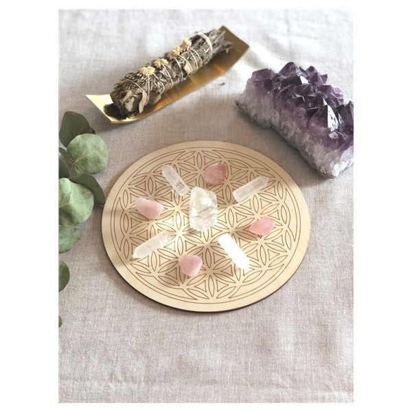 Socle de rechargement en bois Fleur de Vie gravée 20 cm