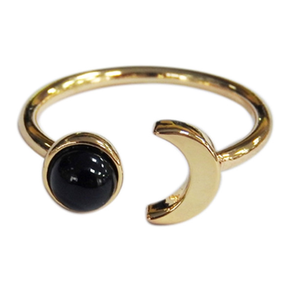 Bague Onyx Noir Perle 6 mm et Lune Métal doré Ajustable
