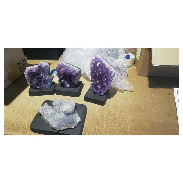 Druse Améthyste sur Socle Bois - Lot de 5 kg