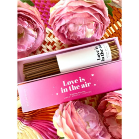 Encens Love is in the air