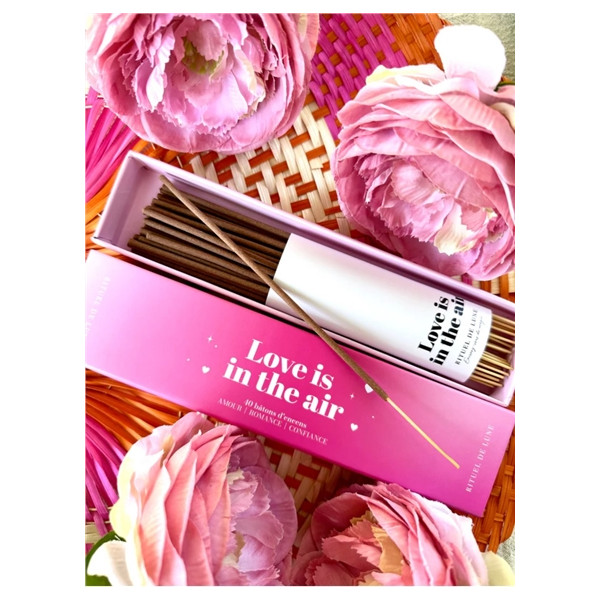 Encens Love is in the air