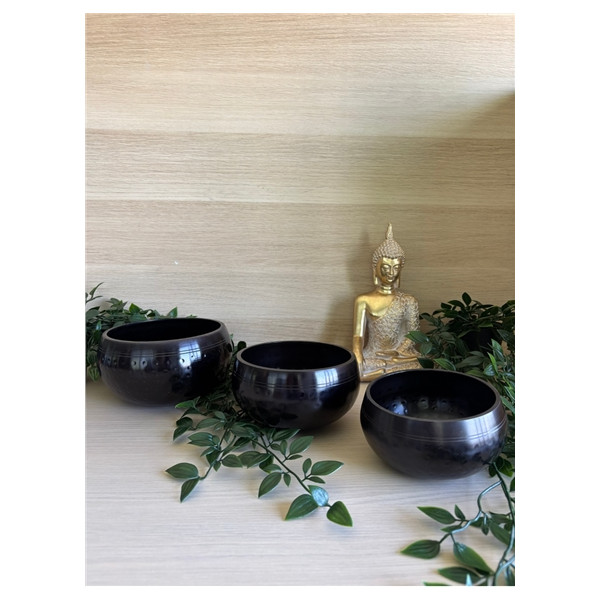 Bol Chantant Noir Martelé env 11 cm