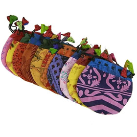 Emballé par 10, Petites bourses Vintage soie couleurs mixtes -- 14x12 cm