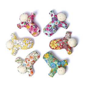 Emballé par 12, Poupées artisanales pour dissiper les soucis -- 7x5.5 cm