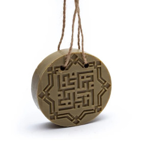 Najel Savon d'Alep Ambre/bois de Oud avec cordon -- 150 g