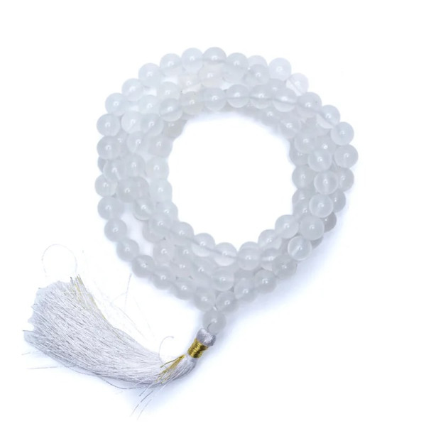 Mala Agathe blanche 108 perles qualité AA -- 0.8 cm